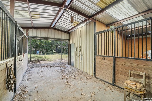 1290 Hidden Oaks, Bulverde, TX 78163