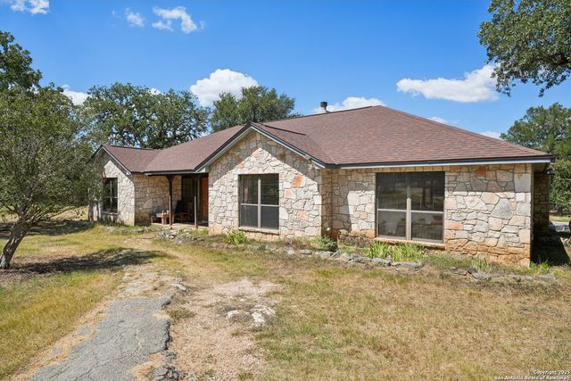 1290 Hidden Oaks, Bulverde, TX 78163