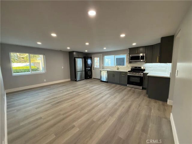 25719 Walnut, Lomita, CA 90717