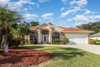 25 Meadowlake Circle N, Lake Placid, FL 33852