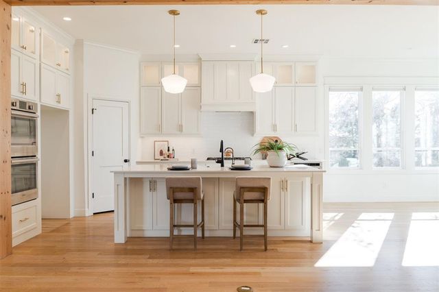 1401 Historical Avenue, Edmond, OK 73034