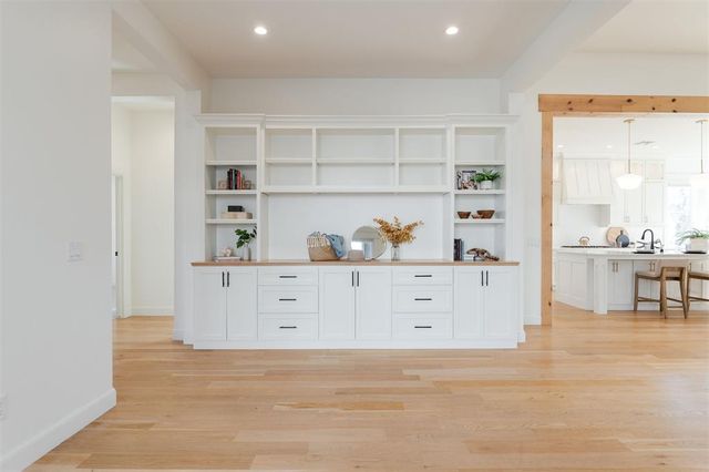 1401 Historical Avenue, Edmond, OK 73034