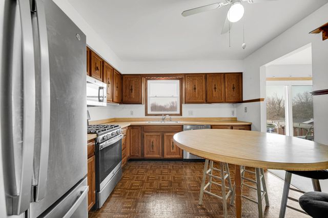 1755 Selo Drive, Schererville, IN 46375