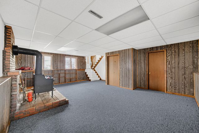 1755 Selo Drive, Schererville, IN 46375