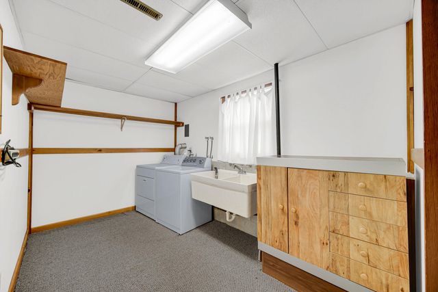 1755 Selo Drive, Schererville, IN 46375