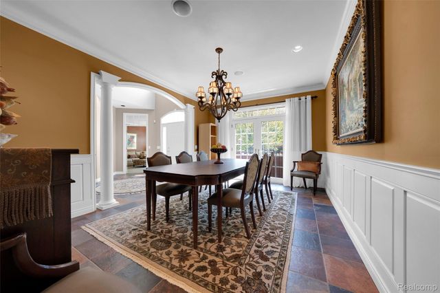 4502 Forest Edge Lane, West Bloomfield Charter Township, MI 48323