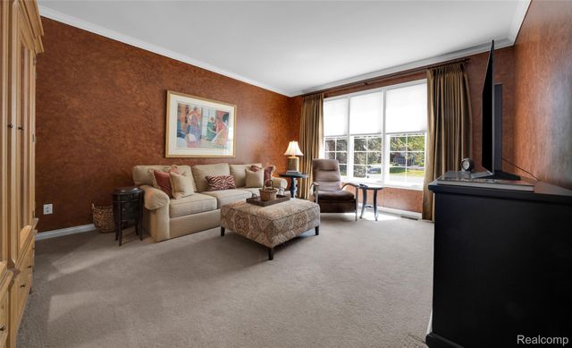 4502 Forest Edge Lane, West Bloomfield Charter Township, MI 48323