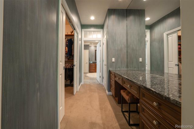 4502 Forest Edge Lane, West Bloomfield Charter Township, MI 48323