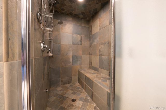 4502 Forest Edge Lane, West Bloomfield Charter Township, MI 48323