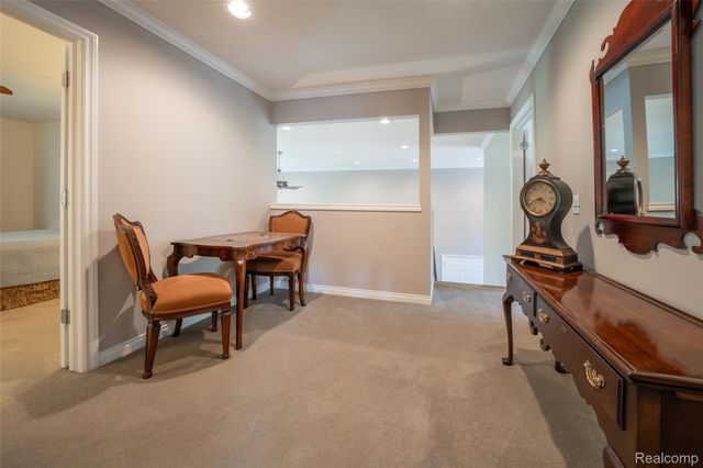 4502 Forest Edge Lane, West Bloomfield Charter Township, MI 48323