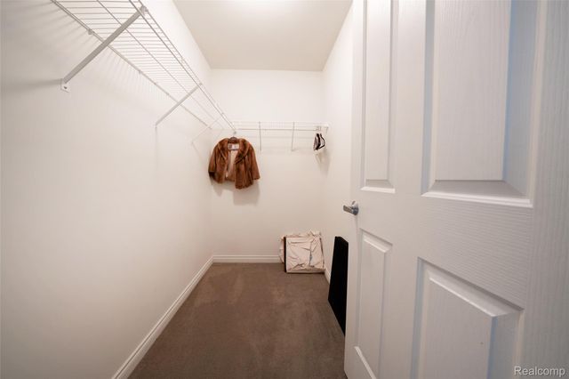 4502 Forest Edge Lane, West Bloomfield Charter Township, MI 48323