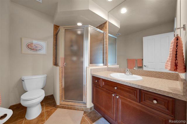 4502 Forest Edge Lane, West Bloomfield Charter Township, MI 48323