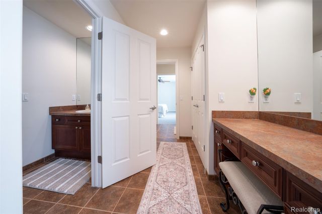 4502 Forest Edge Lane, West Bloomfield Charter Township, MI 48323