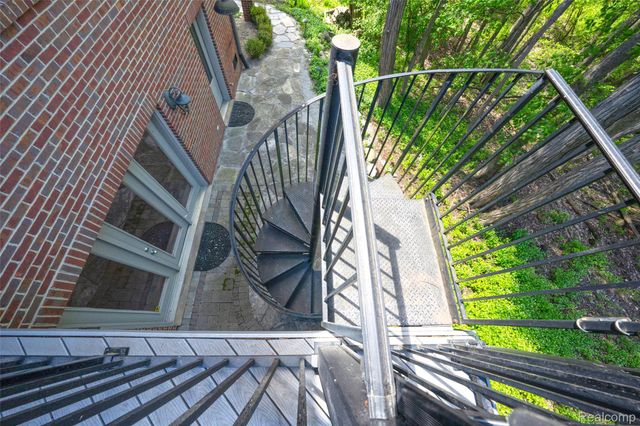 4502 Forest Edge Lane, West Bloomfield Charter Township, MI 48323
