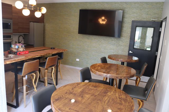 8 W Monroe Street 607, Chicago, IL 60603