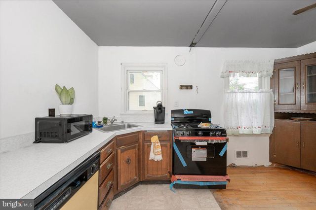 9813 BRADDOCK RD, Silver Spring, MD 20903