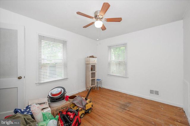 9813 BRADDOCK RD, Silver Spring, MD 20903