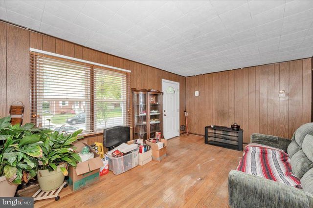 9813 BRADDOCK RD, Silver Spring, MD 20903