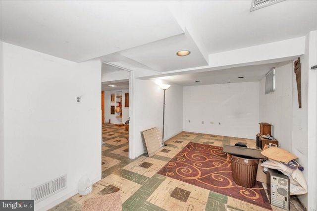 9813 BRADDOCK RD, Silver Spring, MD 20903