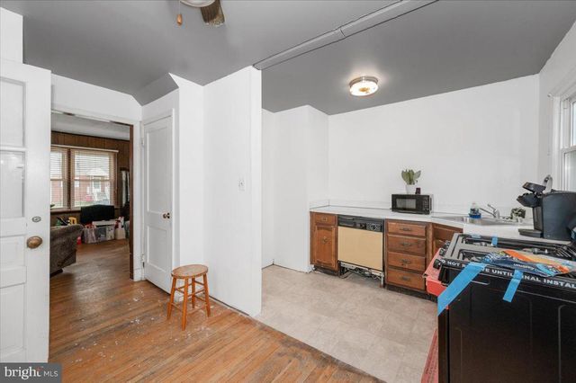 9813 BRADDOCK RD, Silver Spring, MD 20903
