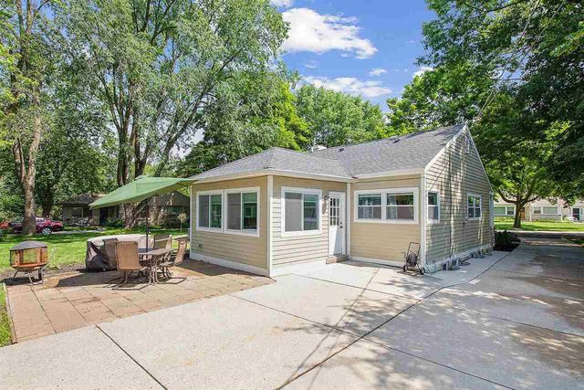 7125 N LONGACRE ROAD, Fox Point, WI 53217