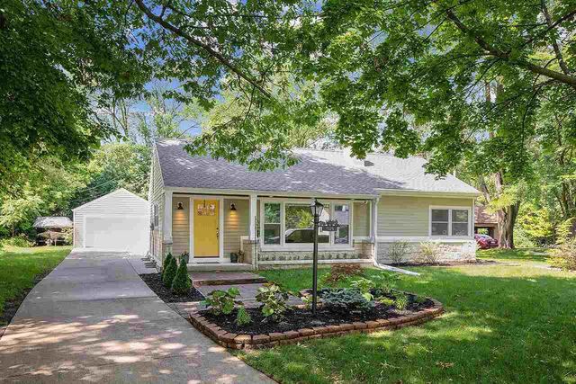 7125 N LONGACRE ROAD, Fox Point, WI 53217