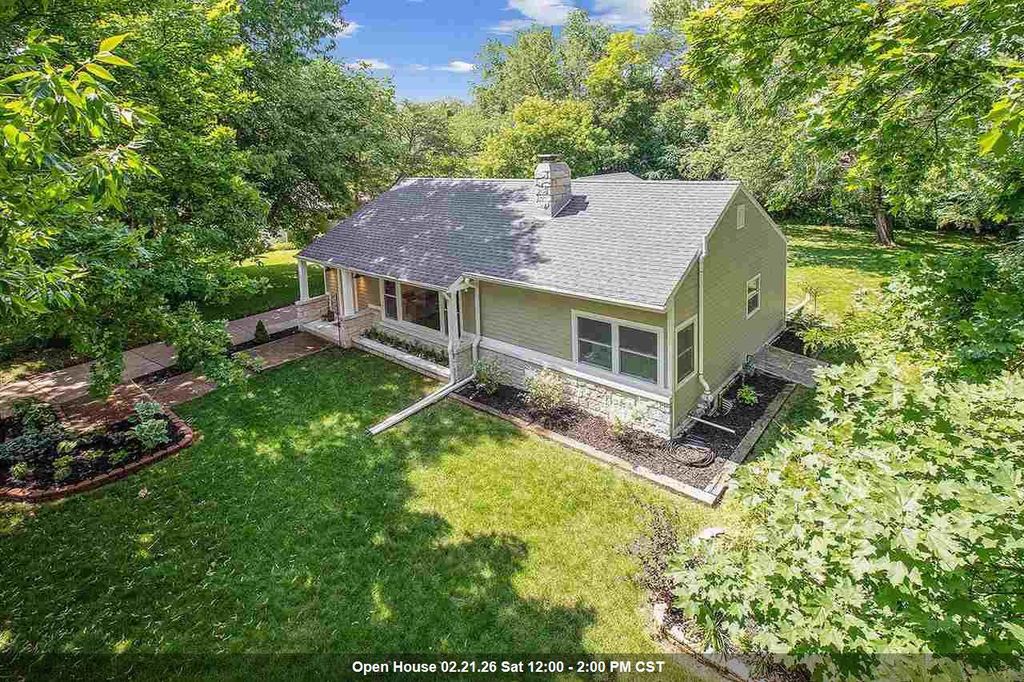 7125 N LONGACRE ROAD, Fox Point, WI 53217