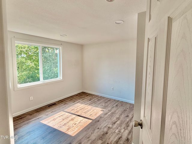 107 Cress Alley, Greeneville, TN 37745