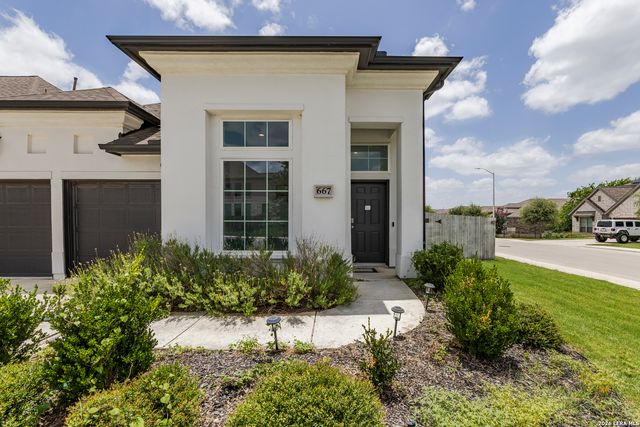 667 Arroyo Sierra, New Braunfels, TX 78130