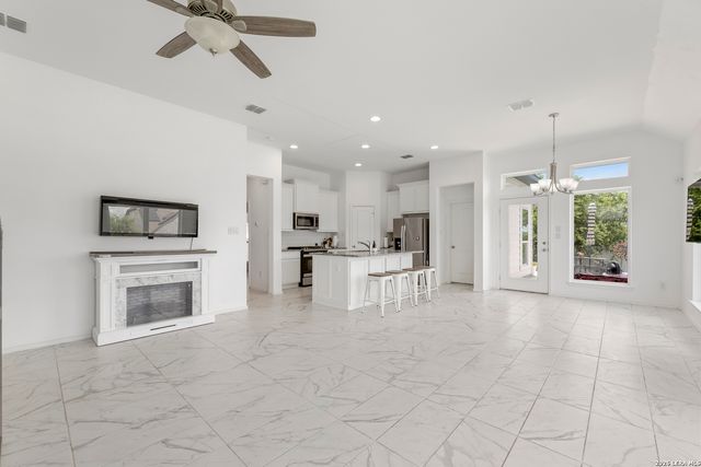 667 Arroyo Sierra, New Braunfels, TX 78130