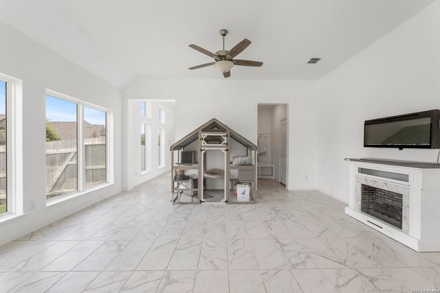 667 Arroyo Sierra, New Braunfels, TX 78130