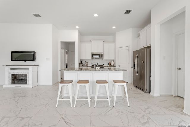 667 Arroyo Sierra, New Braunfels, TX 78130