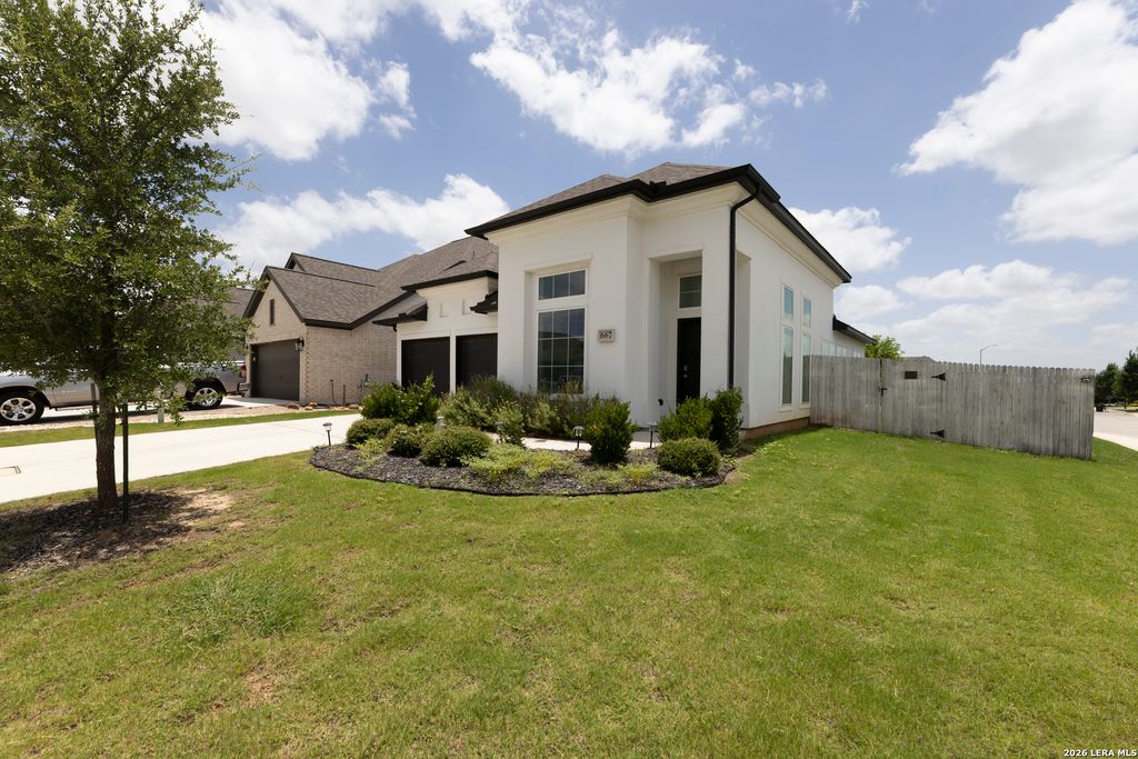 667 Arroyo Sierra, New Braunfels, TX 78130