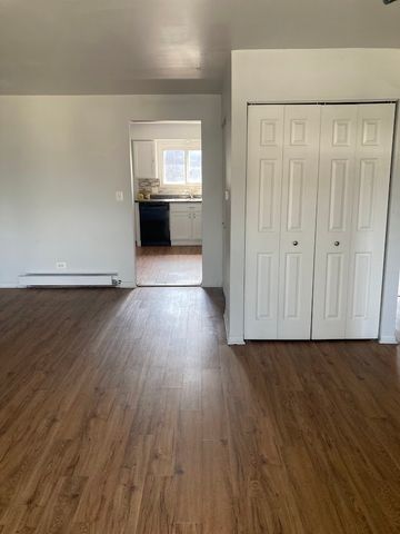92 Olesen Drive 300, Naperville, IL 60540