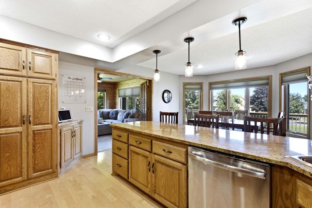 313 Wyndham Circle W, New Brighton, MN 55112