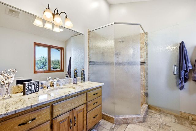 313 Wyndham Circle W, New Brighton, MN 55112
