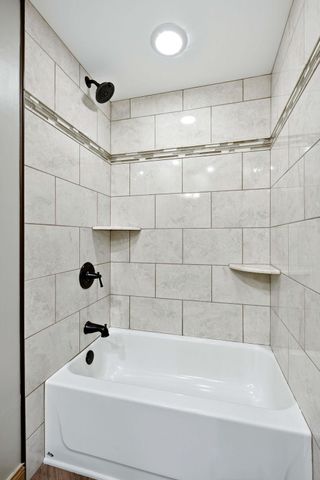 313 Wyndham Circle W, New Brighton, MN 55112