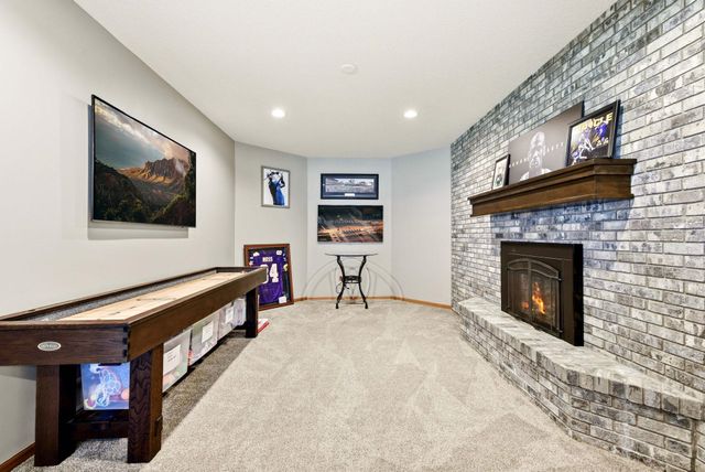 313 Wyndham Circle W, New Brighton, MN 55112
