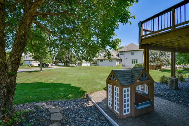 313 Wyndham Circle W, New Brighton, MN 55112