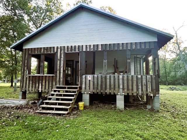 877 County Road 6474 Ashley Drive, Dayton, TX 77535