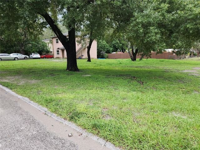 1006 E POINSETTIA AVENUE, Tampa, FL 33612