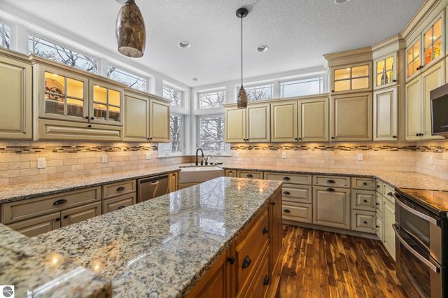 3149 Lake Meadows Circle, Traverse City, MI 49685