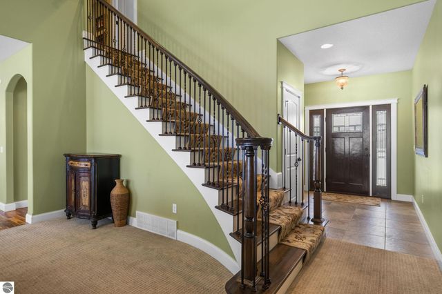 3149 Lake Meadows Circle, Traverse City, MI 49685