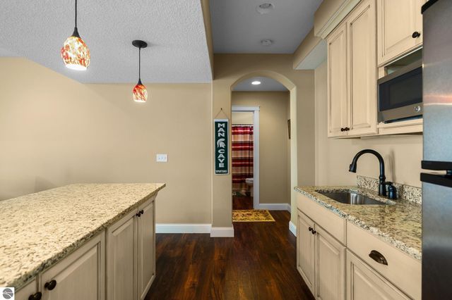 3149 Lake Meadows Circle, Traverse City, MI 49685