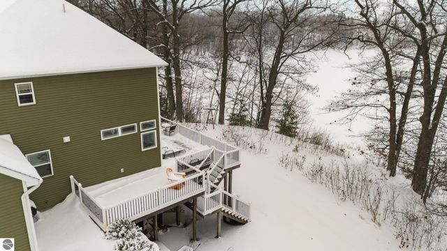 3149 Lake Meadows Circle, Traverse City, MI 49685