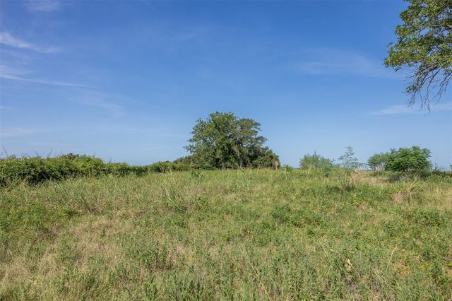 210 Lcr 822, Thornton, TX 76687