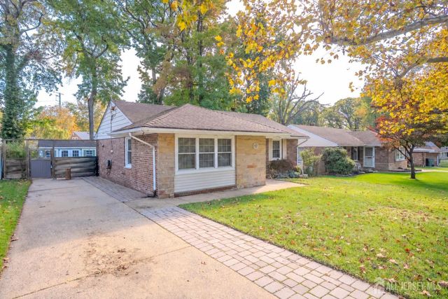 17 Melville Road, Edison, NJ 08817