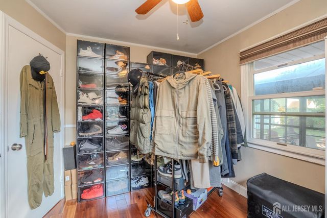 17 Melville Road, Edison, NJ 08817