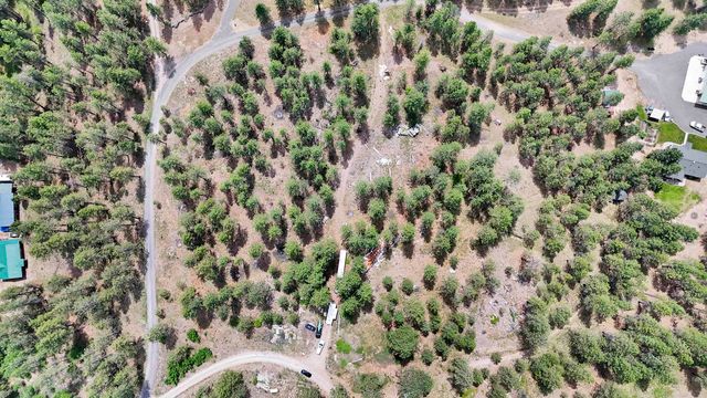 5720 W Riverview Ln, Deer Park, WA 99006