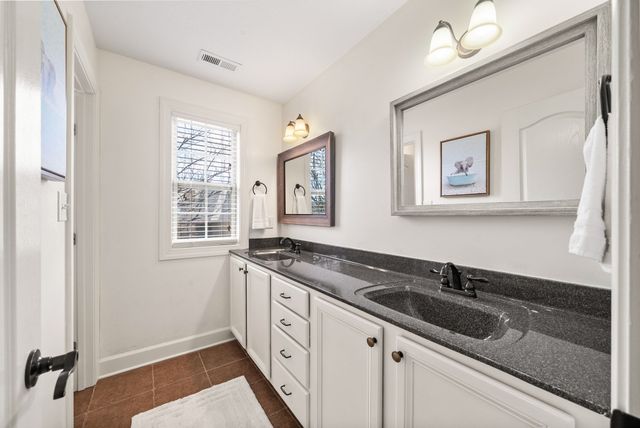 1154 Buggy Cv, Clarksville, TN 37043